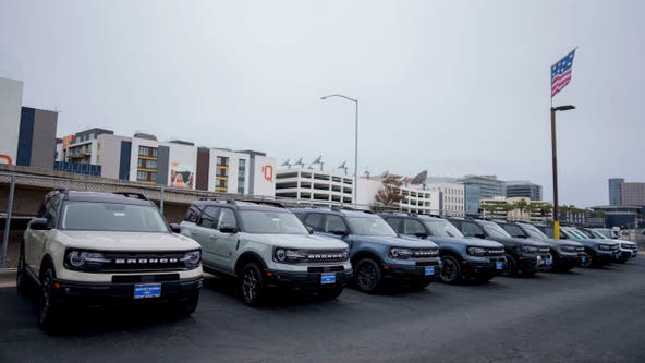 Ford recalling nearly 230,000 Broncos due to panel display failure