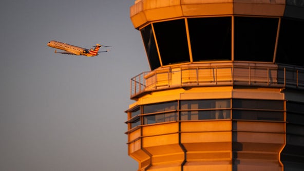 ‘Hopelessness’ among air traffic controllers as government shutdown drags on, expert says