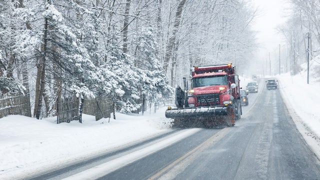 White Thanksgiving: Powerful snowstorm prompts blizzard warnings, dangerous whiteout conditions