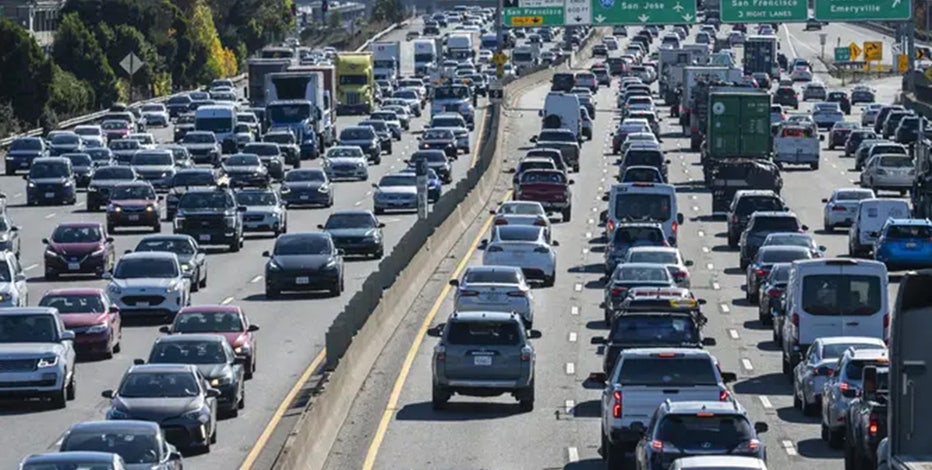 Two storms loom over busy Thanksgiving Week, potentially impacting millions of travelers