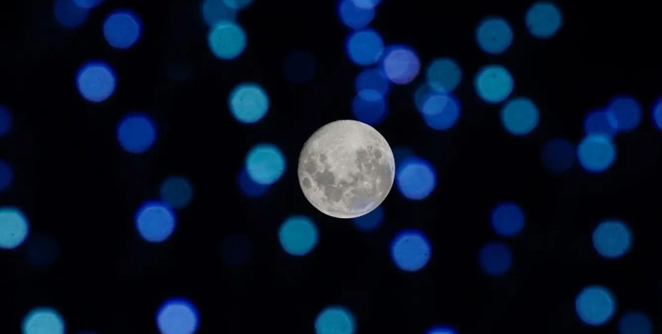 November stargazing guide: Brightest Supermoon of the year, dazzling pair of meteor showers