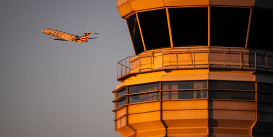 ‘Hopelessness’ among air traffic controllers as government shutdown drags on, expert says