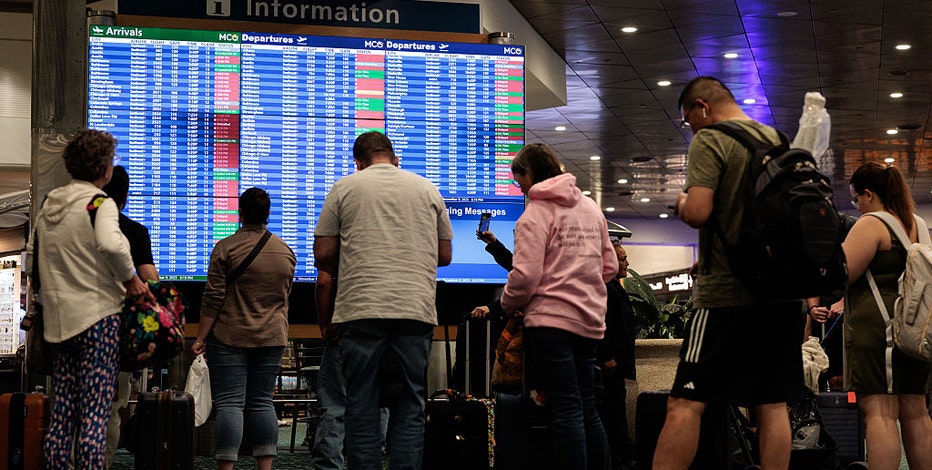 Flight cancellations and delays intensify as shutdown continues