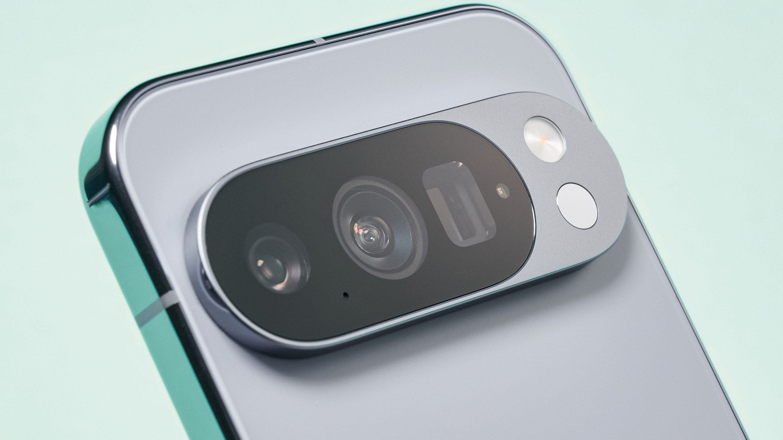 Android users can now share live video with 911 in an emergency