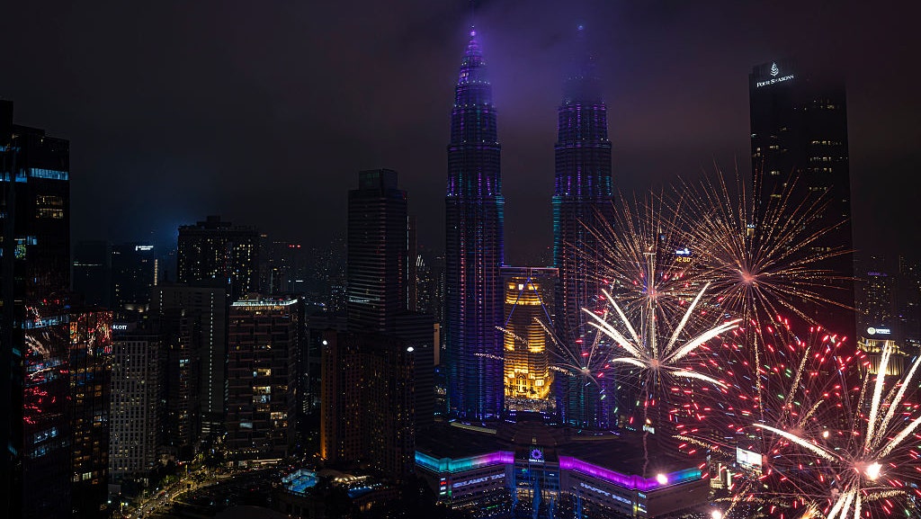 Watch live: New Year's Eve countdowns and fireworks around the world