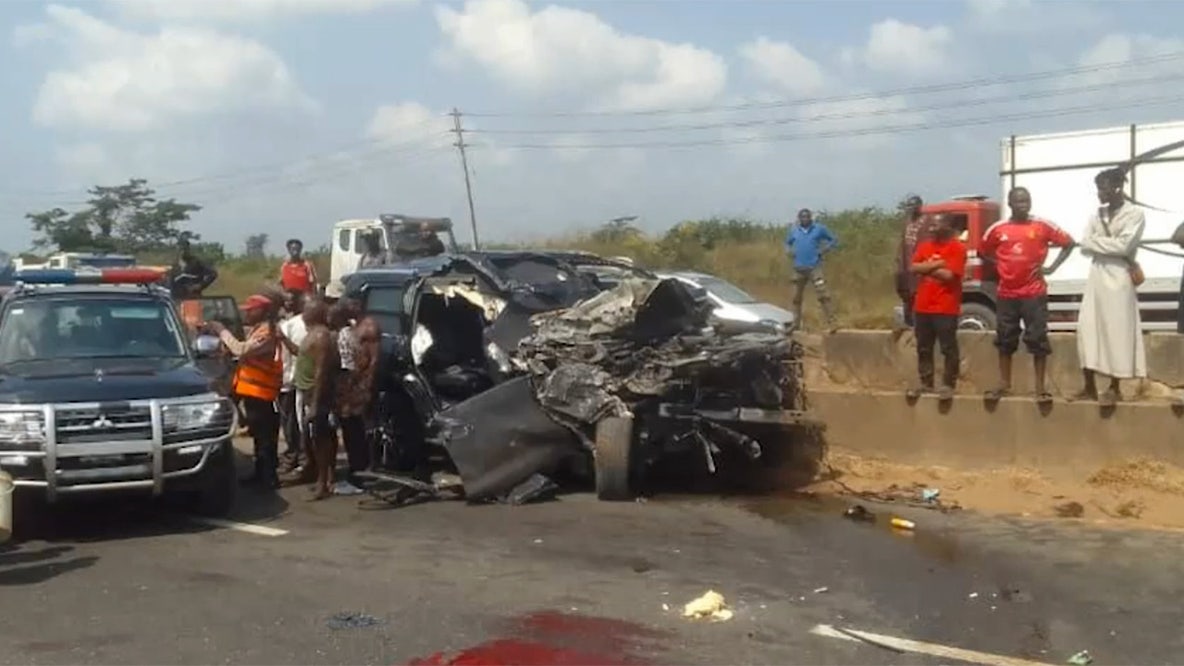 Boxing star Anthony Joshua injured in fatal car crash in Nigeria