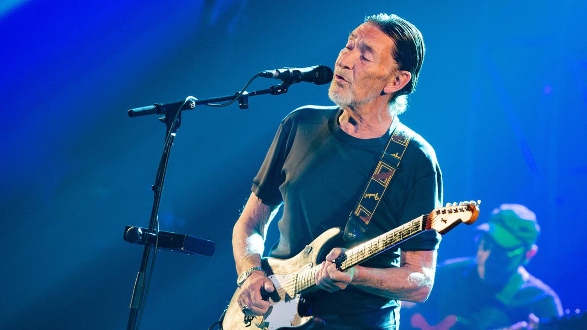 Chris Rea, 'Driving Home for Christmas' and 'The Road to Hell' singer, dies