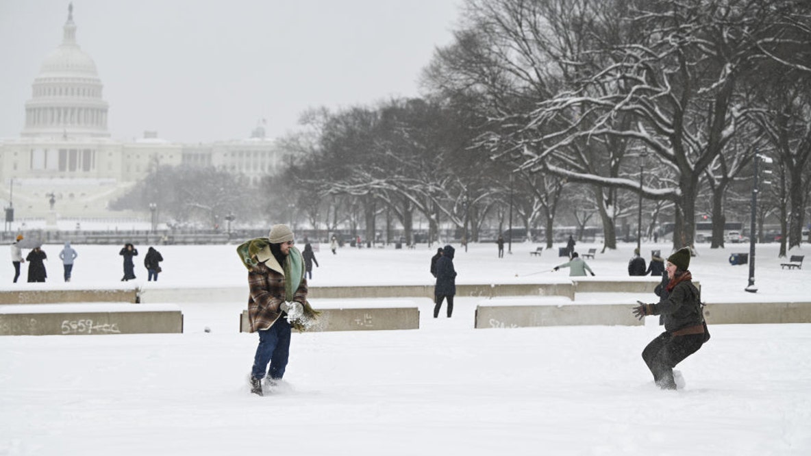 First snow of La Niña winter blasts millions in mid-Atlantic, unleashing hazardous travel conditions