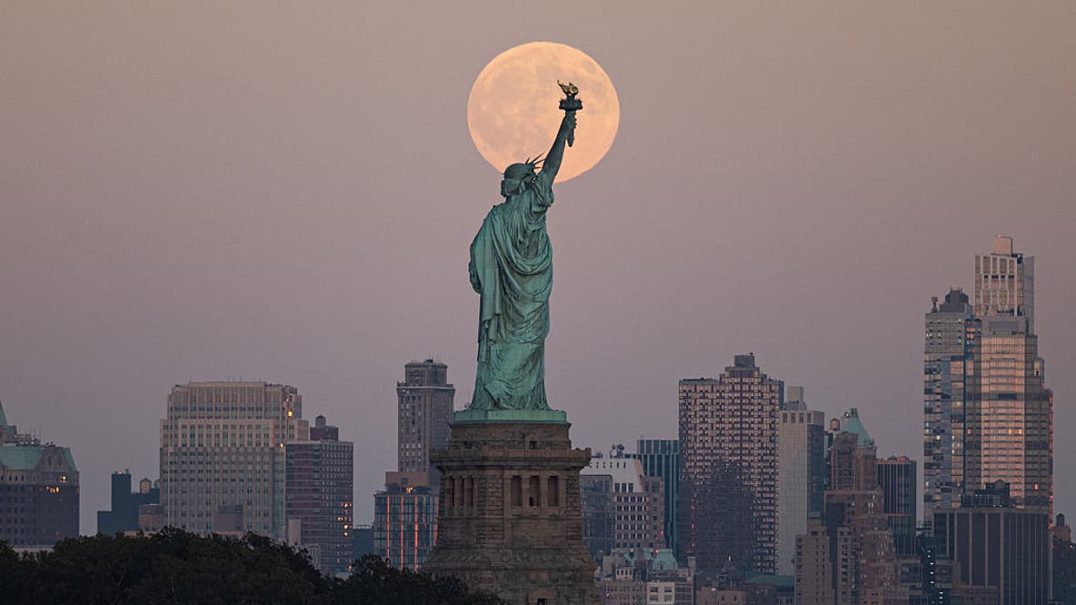 December skywatching guide: Wrap up 2025 with these can't miss celestial events