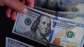 Quick-thinking bank teller saves customer from phone scam