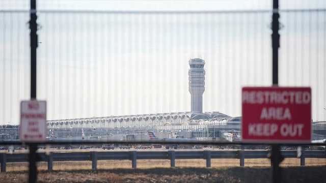 DOT halts enforcement of key airline rule after carriers' request