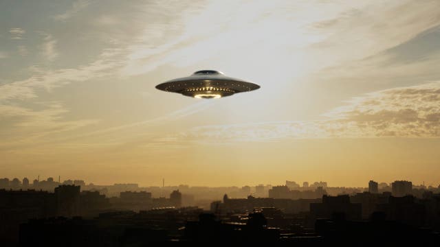Pilot reports UFO beside jet, ATC jokes: 'Good luck with the aliens'