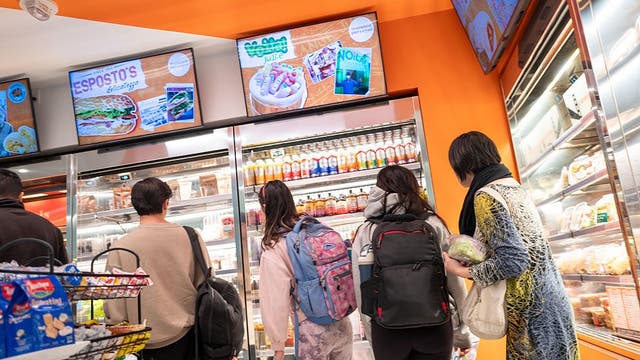 Traveling this holiday season? See where your favorite airport snack ranks