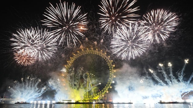 New Year's Eve celebrations and fireworks around the world