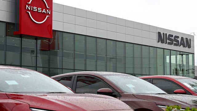Nissan recalls over 40,000 Sentras due to defective windshields with air bubbles