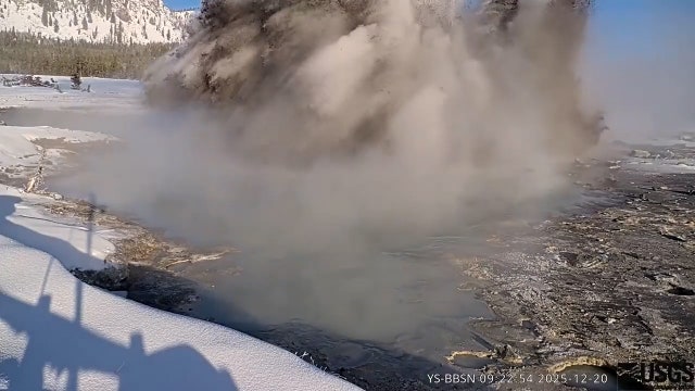 Video: Muddy eruption at Yellowstone’s Black Diamond Pool