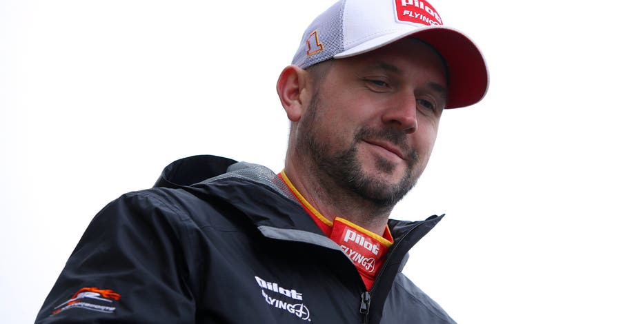 Michael Annett, former NASCAR driver, dies at 39