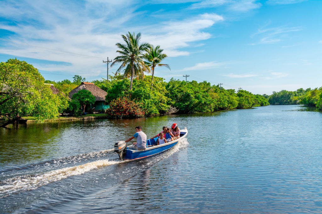 Travel Security alert issued for tropical destination after major gangs attack police