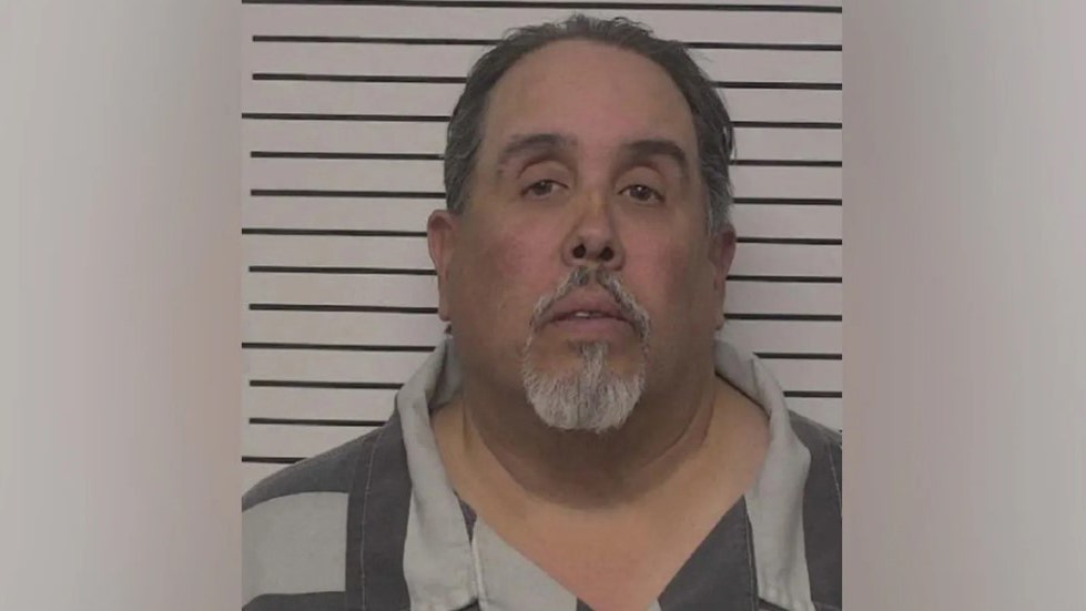 'Ding-dong ditch' prank erupts in gunfire, leaving juvenile shot and homeowner under arrest: police