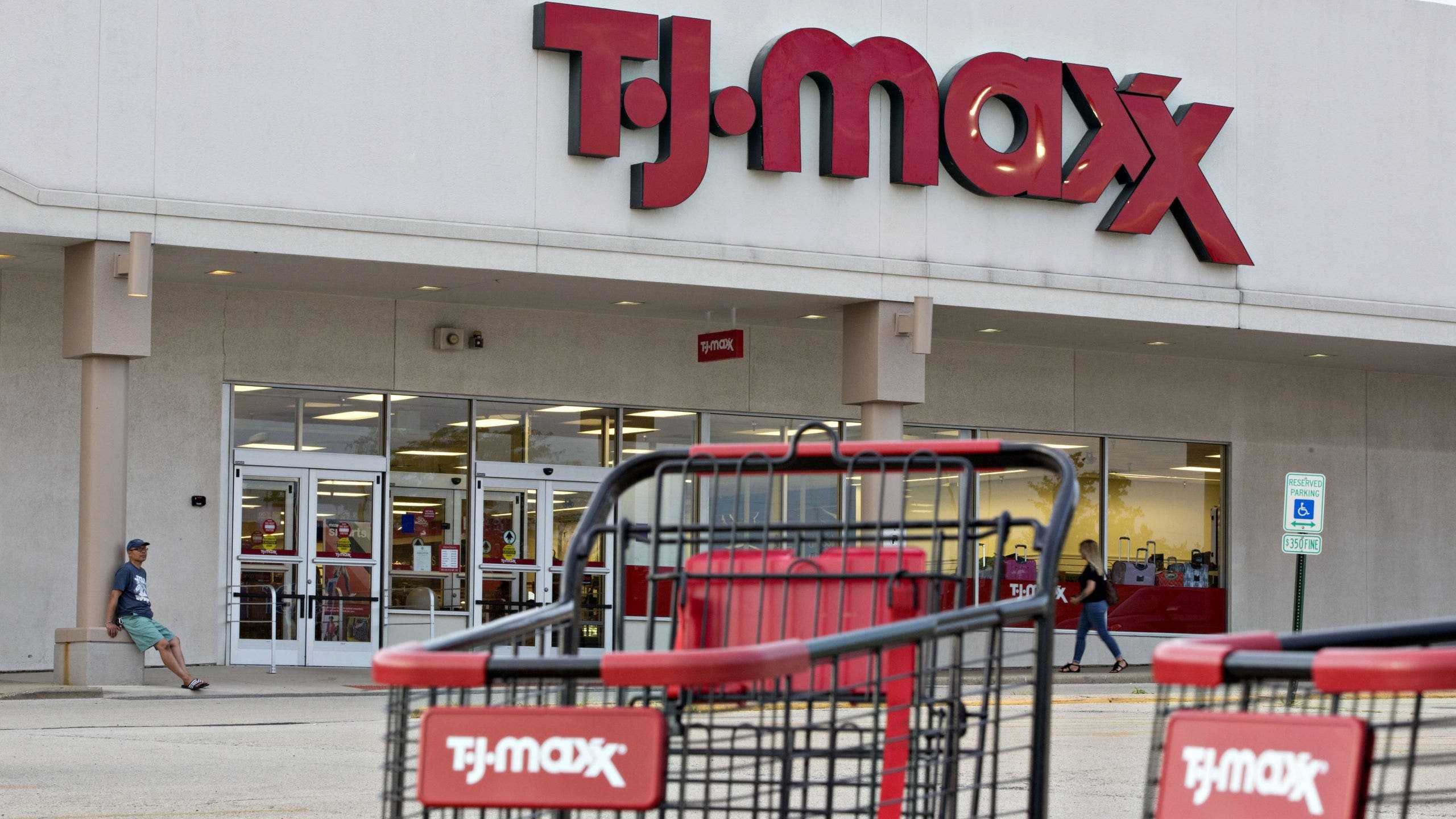 13K chargers sold at TJ Maxx, Marshalls recalled over fears they could ‘explode while in use’