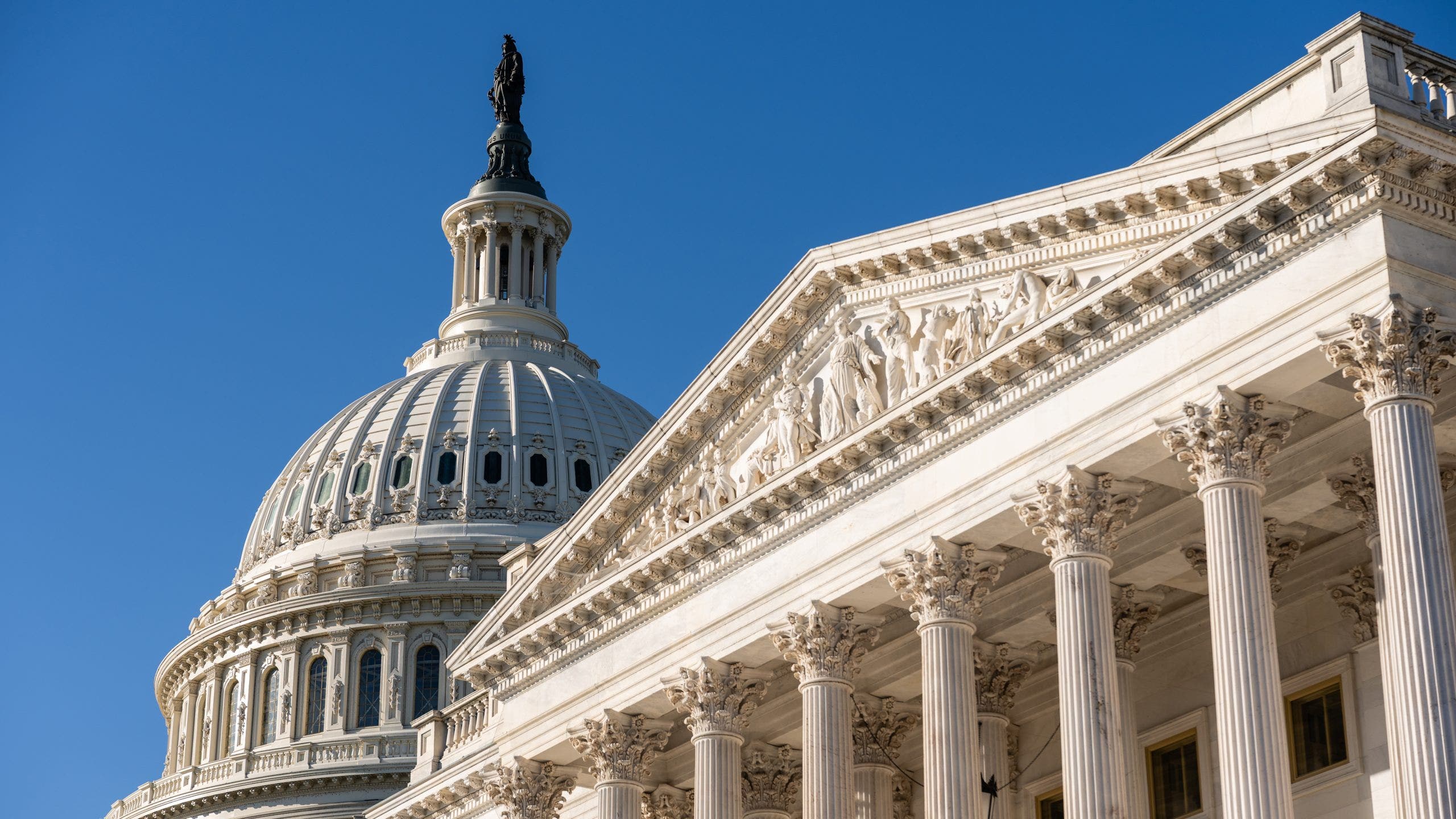 Former congressional aide accused of stealing 240 government phones, selling them at pawn shop