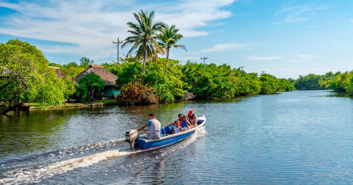 Travel Security alert issued for tropical destination after major gangs attack police