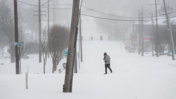 Winter storm latest: Dangerous snow, ice move across US