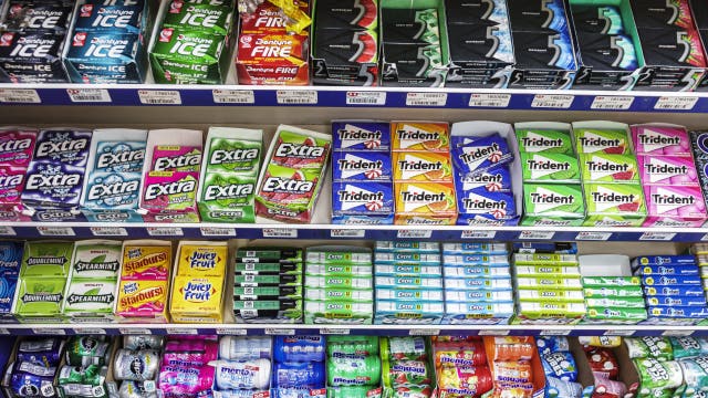 Study reveals why chewing gum might actually help with focus and stress relief