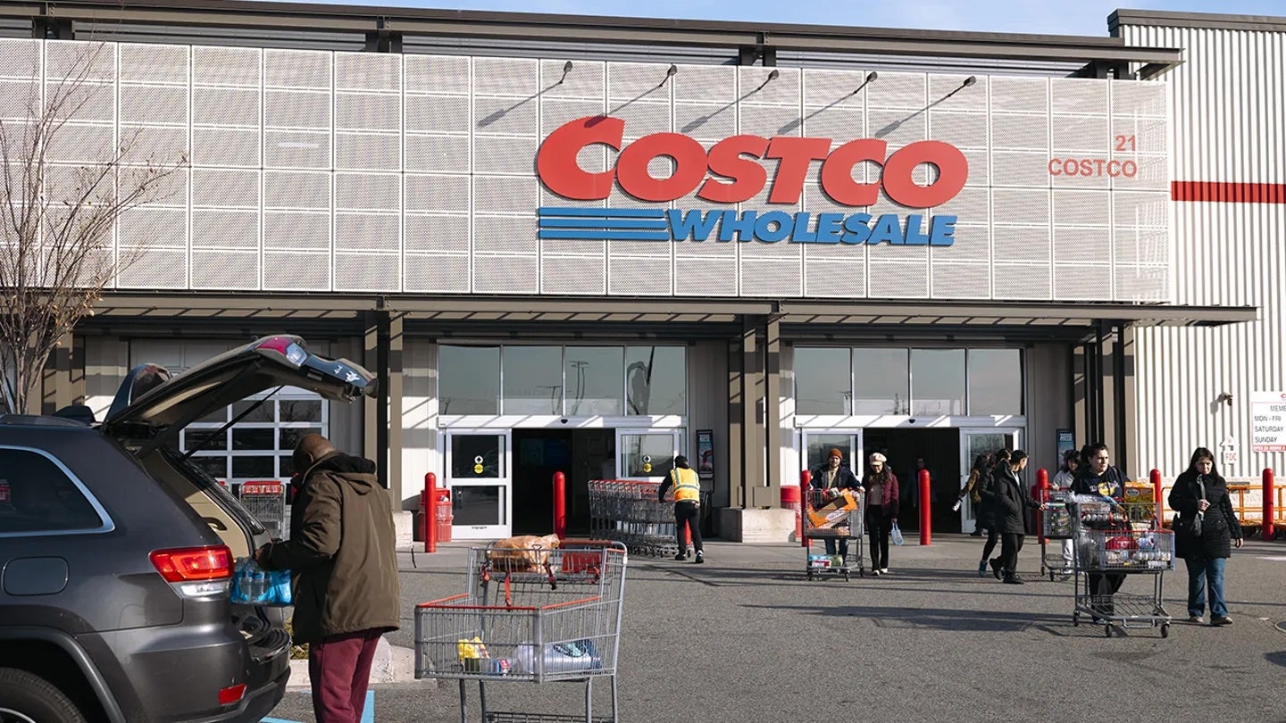 Costco issues recall for certain restaurant gift cards