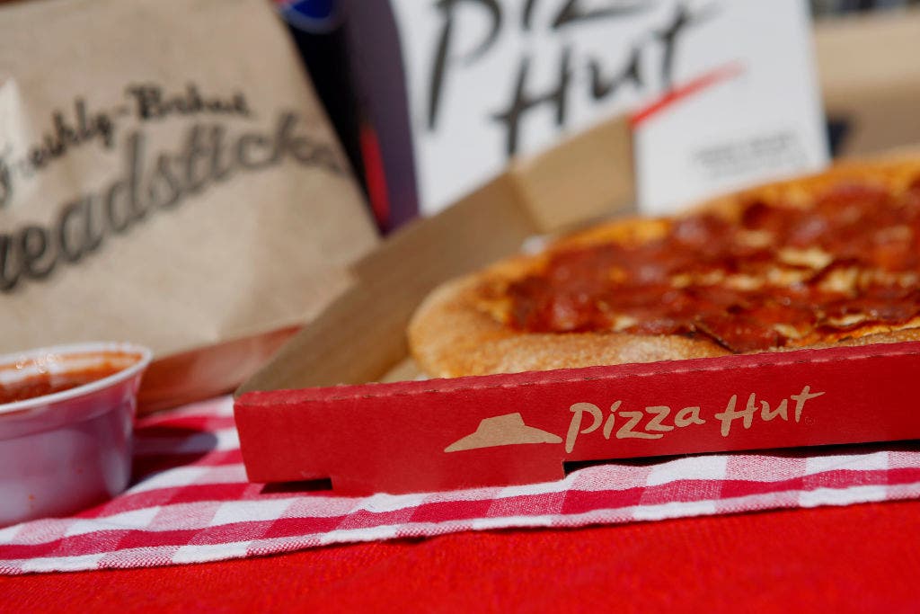 Pizza Hut to close hundreds of US locations: What we know