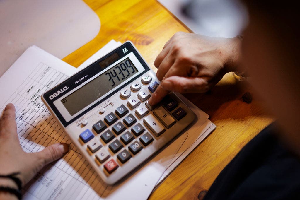 How to avoid tax scams this filing season