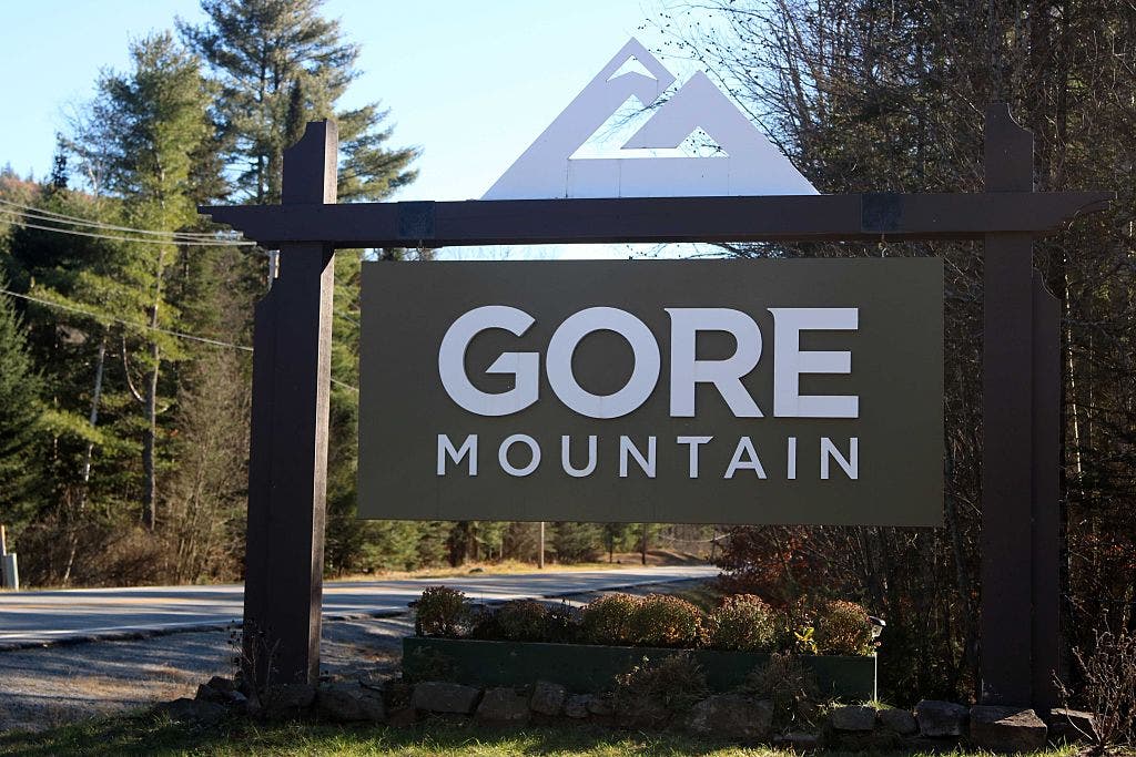 Nearly 70 skiers stranded in midair for hours after gondola malfunctions at popular resort