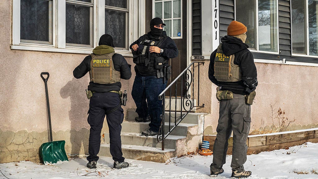 DHS memo expands ICE's ability to detain refugees without green cards for vetting