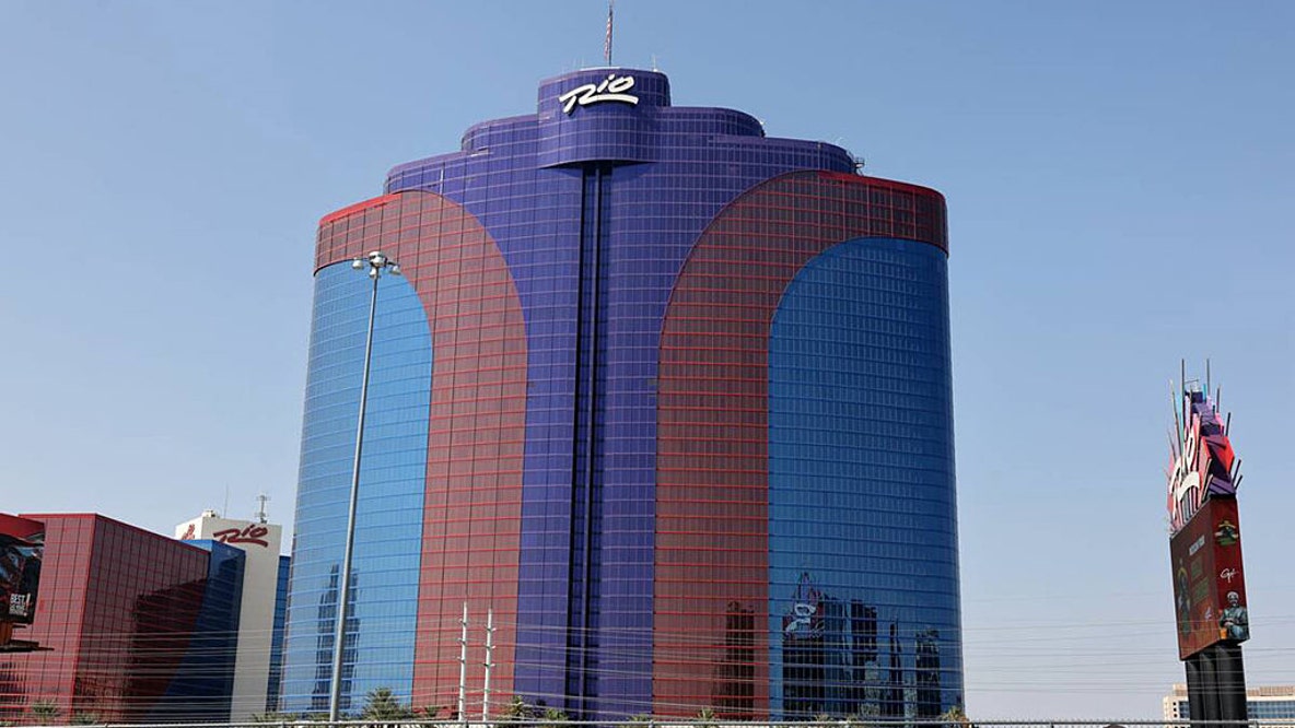 Mother shoots daughter, then herself in apparent murder-suicide at Las Vegas hotel, police say