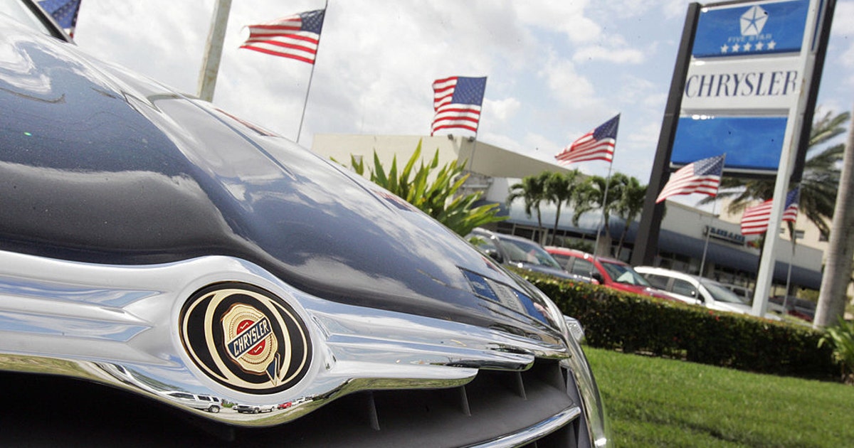 दोषपूर्ण ट्रेलर ब्रेक समस्या के कारण क्रिसलर ने 450K से अधिक वाहनों को वापस बुलाया