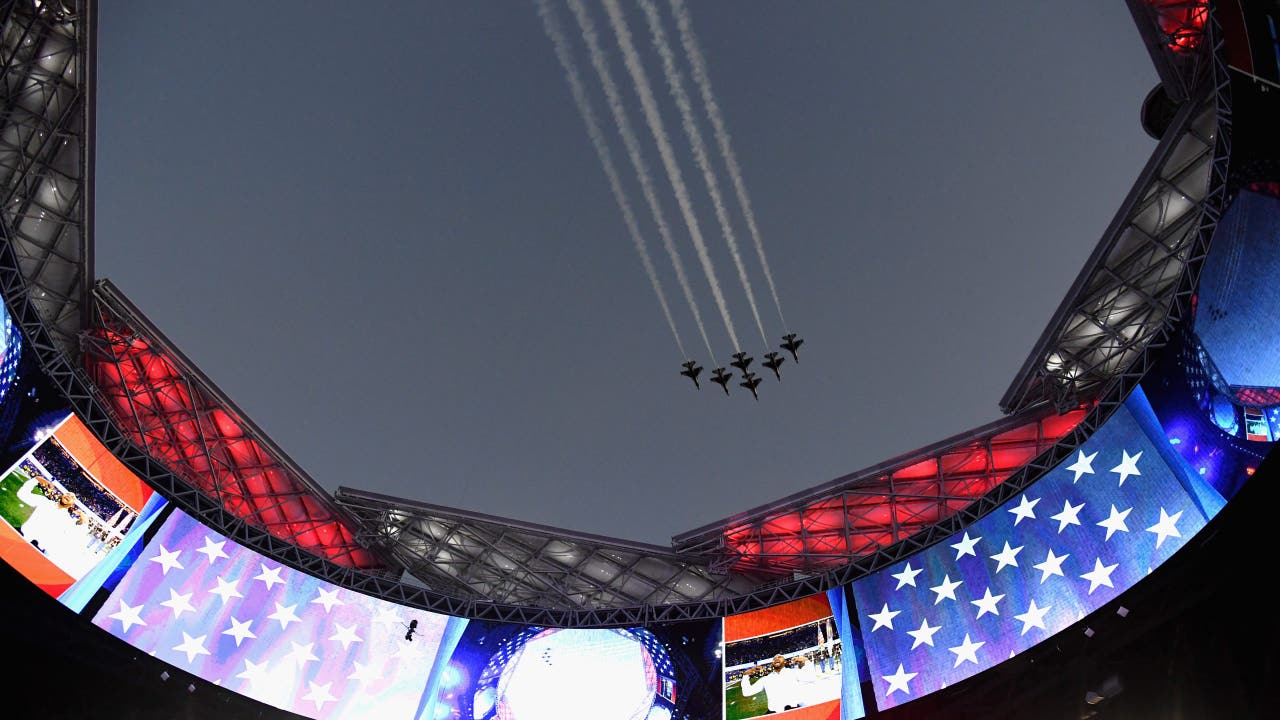 フライオーバー This year's Super Bowl flyover will feature these 8 aircraft | FOX