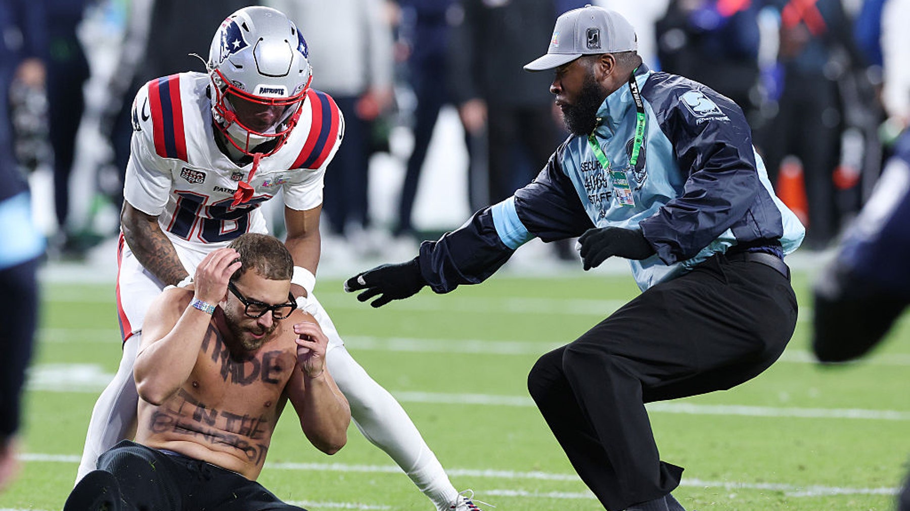 New England Patriots' Kyle Williams helps nab man who ran on field during Super Bowl LX