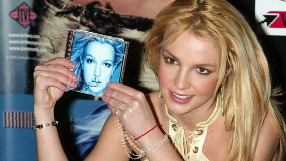 Britney Spears sells music catalog
