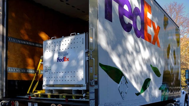 FedEx sues Trump administration for full tariff refunds after Supreme Court ruling on IEEPA
