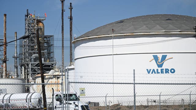 US attacks Iran: Will gas prices go up?