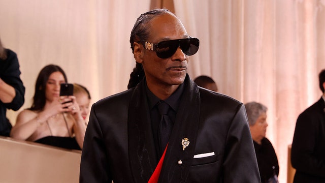 Snoop Dogg rallies around his daughter following the death of her 10-month-old baby