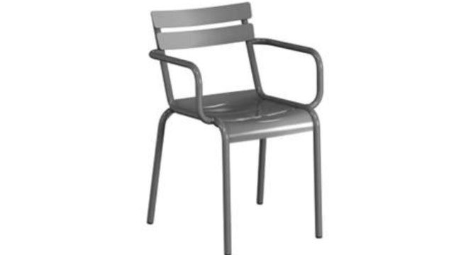 Over 150K aluminum chairs and barstools recalled due to fall hazard, CPSC says