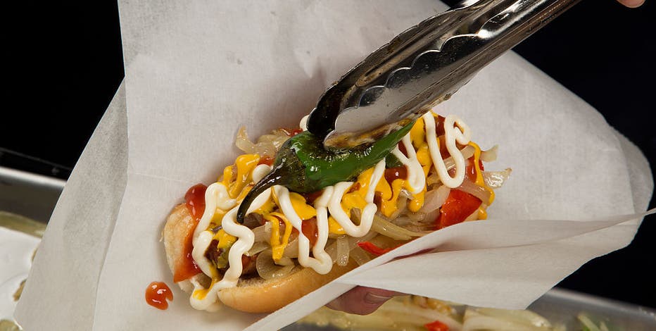 Super Bowl food safety: USDA warns against risky party practices