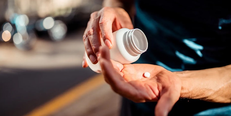 Thousands of cholesterol drug bottles recalled nationwide over manufacturing defects