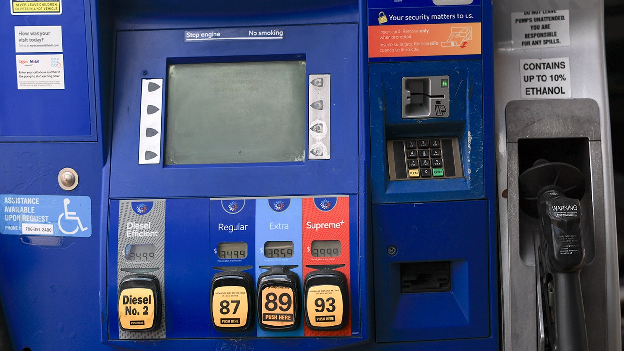 Gas prices skyrocket in US, up nearly $1 a gallon in past month