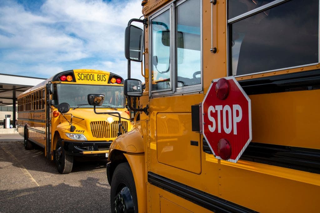 At least 2 students killed, several injured in school bus crash in Tennessee