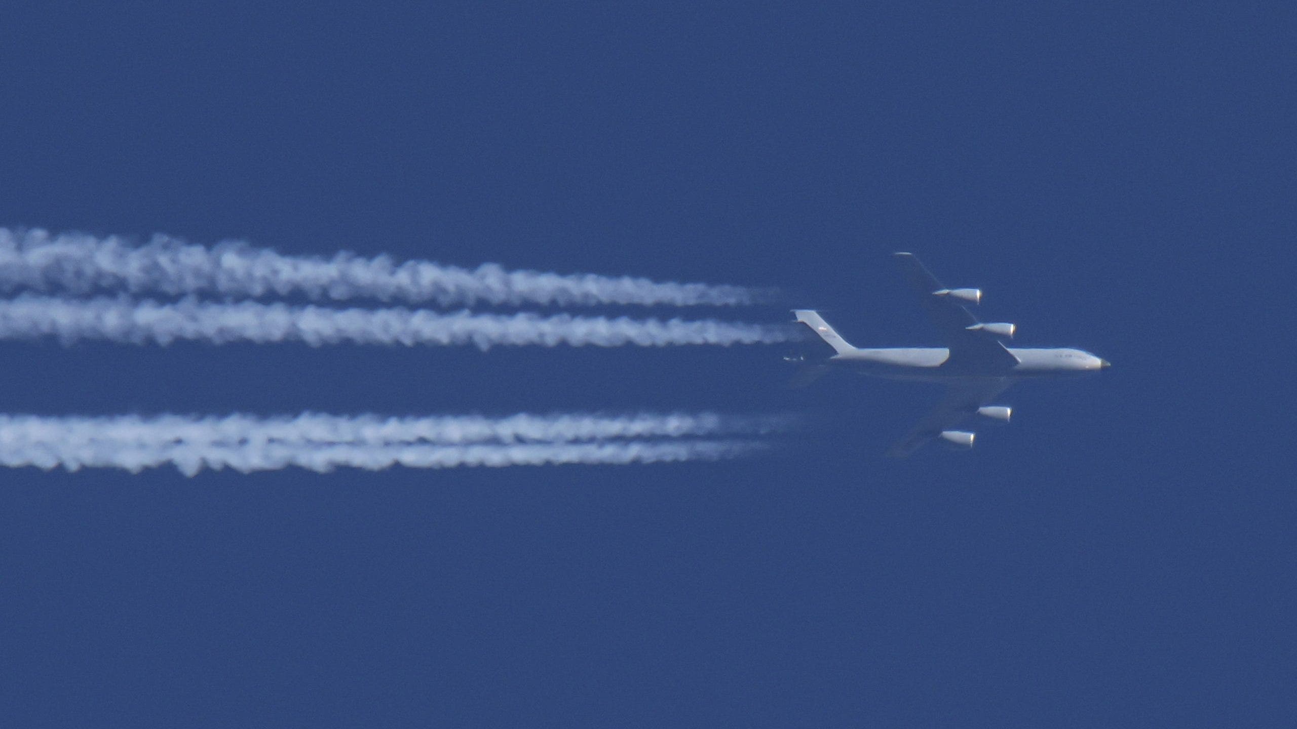 Pentagon IDs 6 Air Force members killed in refueling plane crash