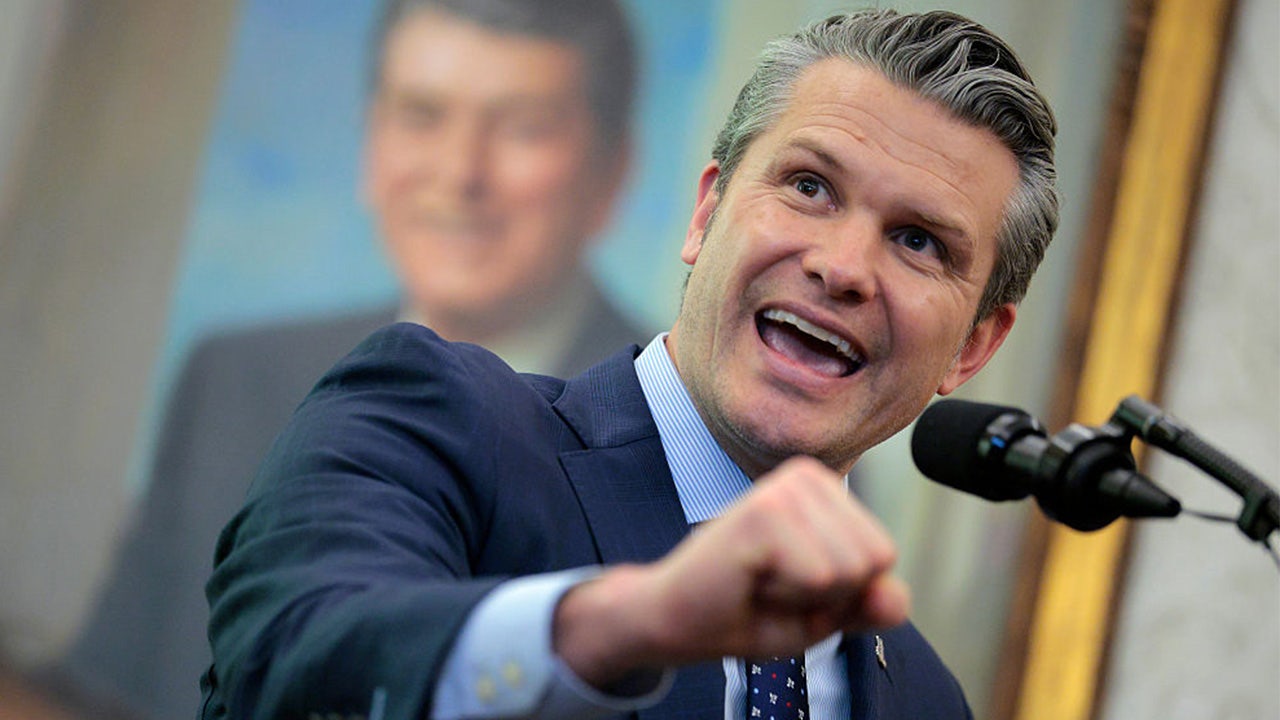 Hegseth prays for violence during Pentagon Christian service
