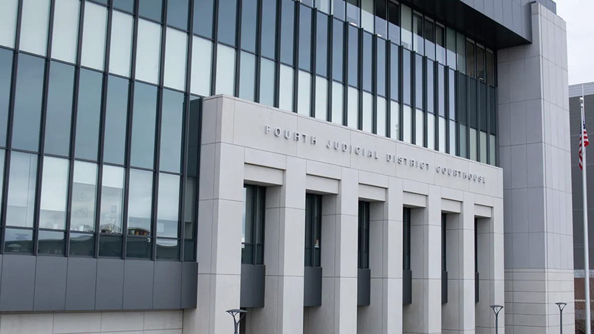 Utah mom accused of kidnapping son's alleged bully, threatening him