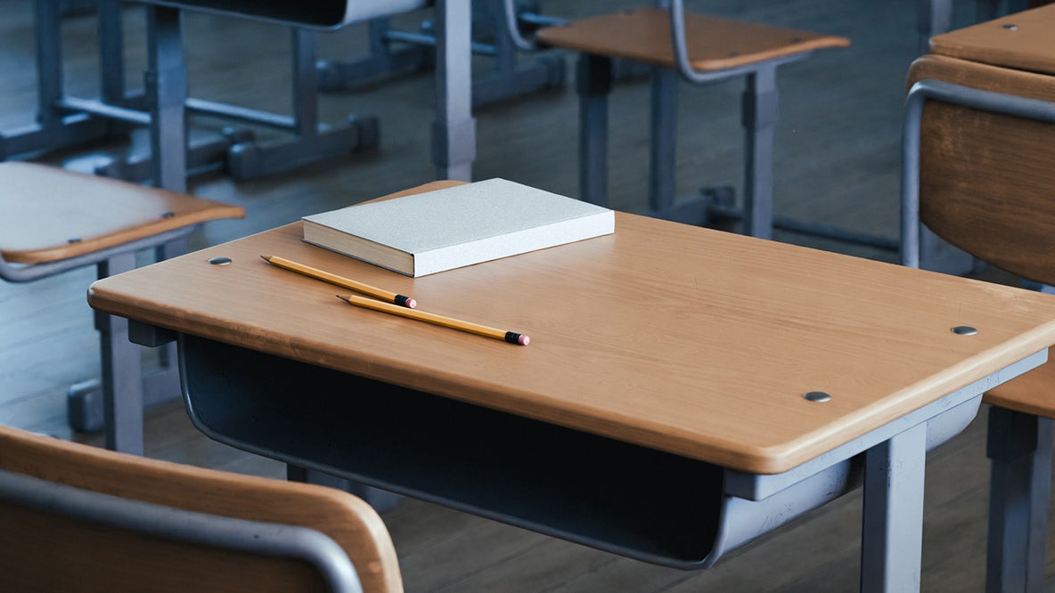 Married teacher allegedly admits to having sexual relationship with student